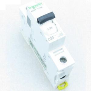 施耐德电气 空气开关A9F18120R 1P C20A 单进单出标准型 微型