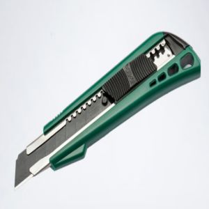世达/SATA 18mm系列塑柄推钮美工刀 SATA-93422A 规格:18mm 长度:165mm 适用刀片规格:18*100*0.5mm 锁紧方式:推钮 材质:刀身工程塑料 不锈钢刀套