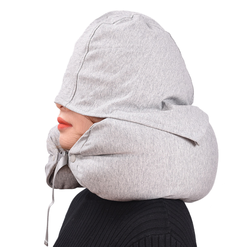 三极户外 旅行枕头飞机带帽旅行枕U型枕 TP1239 66*16.5cm 材质：涤氨纶 泡沫粒子 灰色